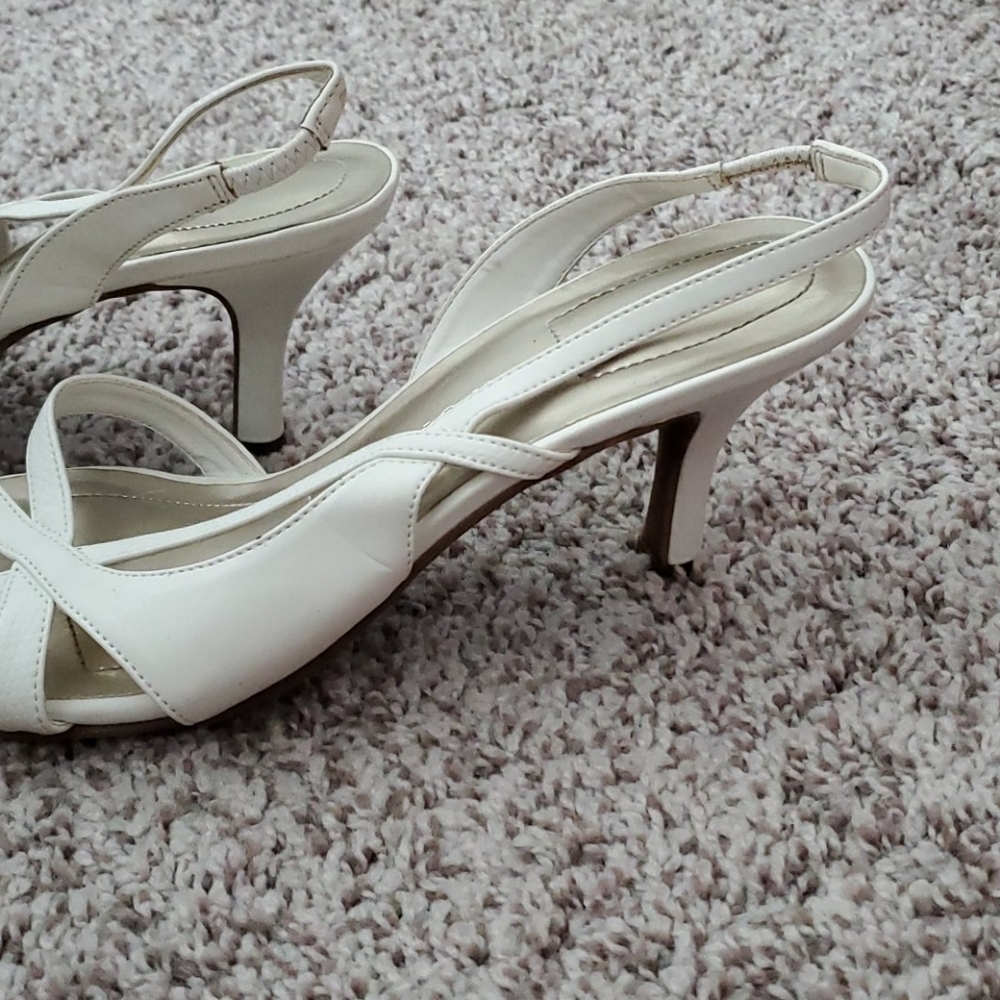 Heels - Picture 2 of 2
